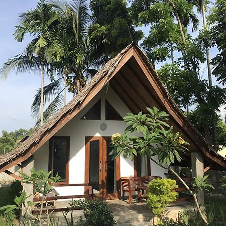 Villa Paradise Bukit Lawang Exterior photo