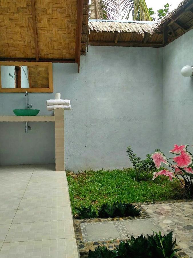 Villa Paradise Bukit Lawang Exterior photo